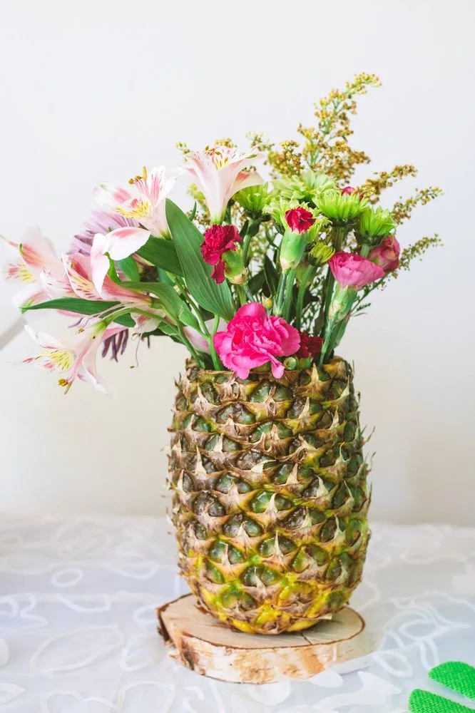 Creating Stunning Pineapple Flower Arrangements: A Unique Twist on Floral Decor
