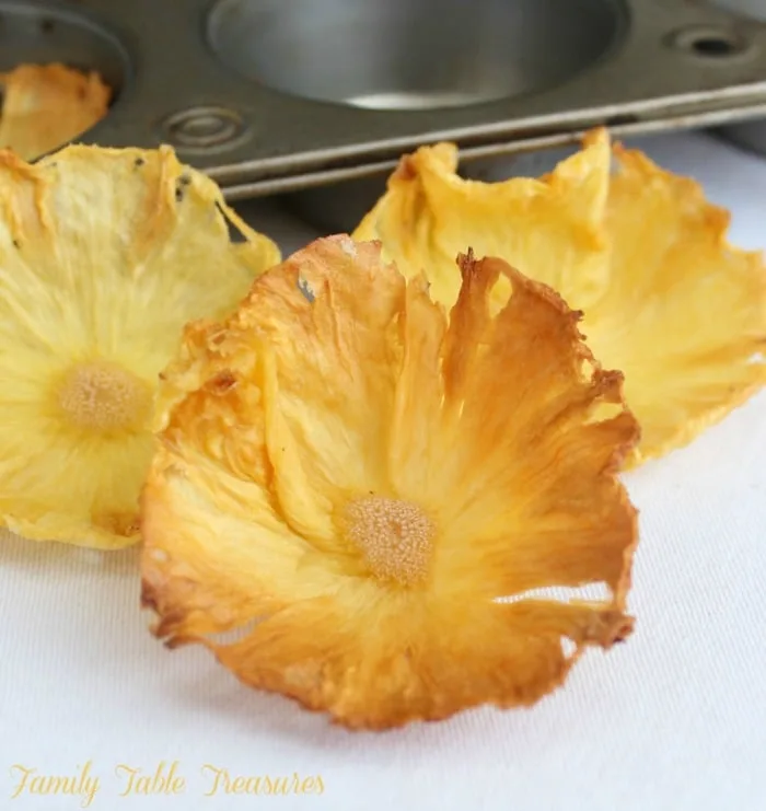 Discover the Art of Making Dehydrated Pineapple Flowers: A Step-by-Step Guide