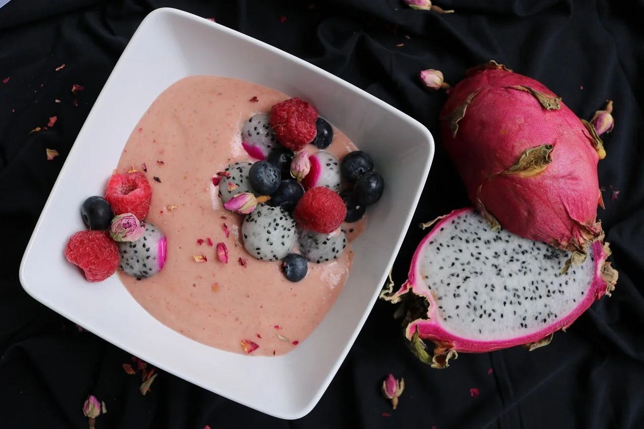 Discover the Ultimate Dragon Fruit Smoothie Bowl Recipe for a Healthy and Delicious Start to Your Day