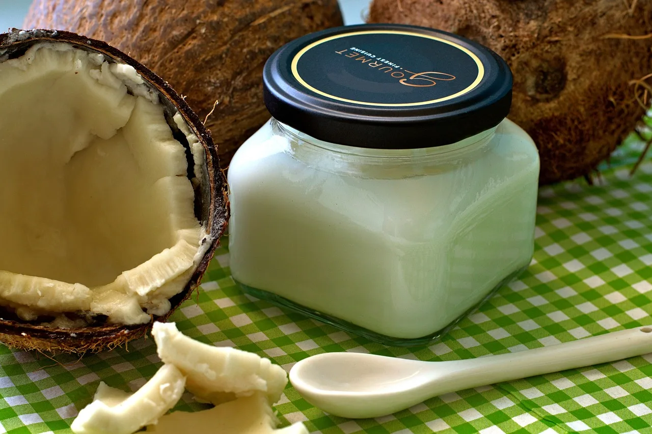 Exploring the Health Benefits of Coconut Meat Fat: A Comprehensive Guide