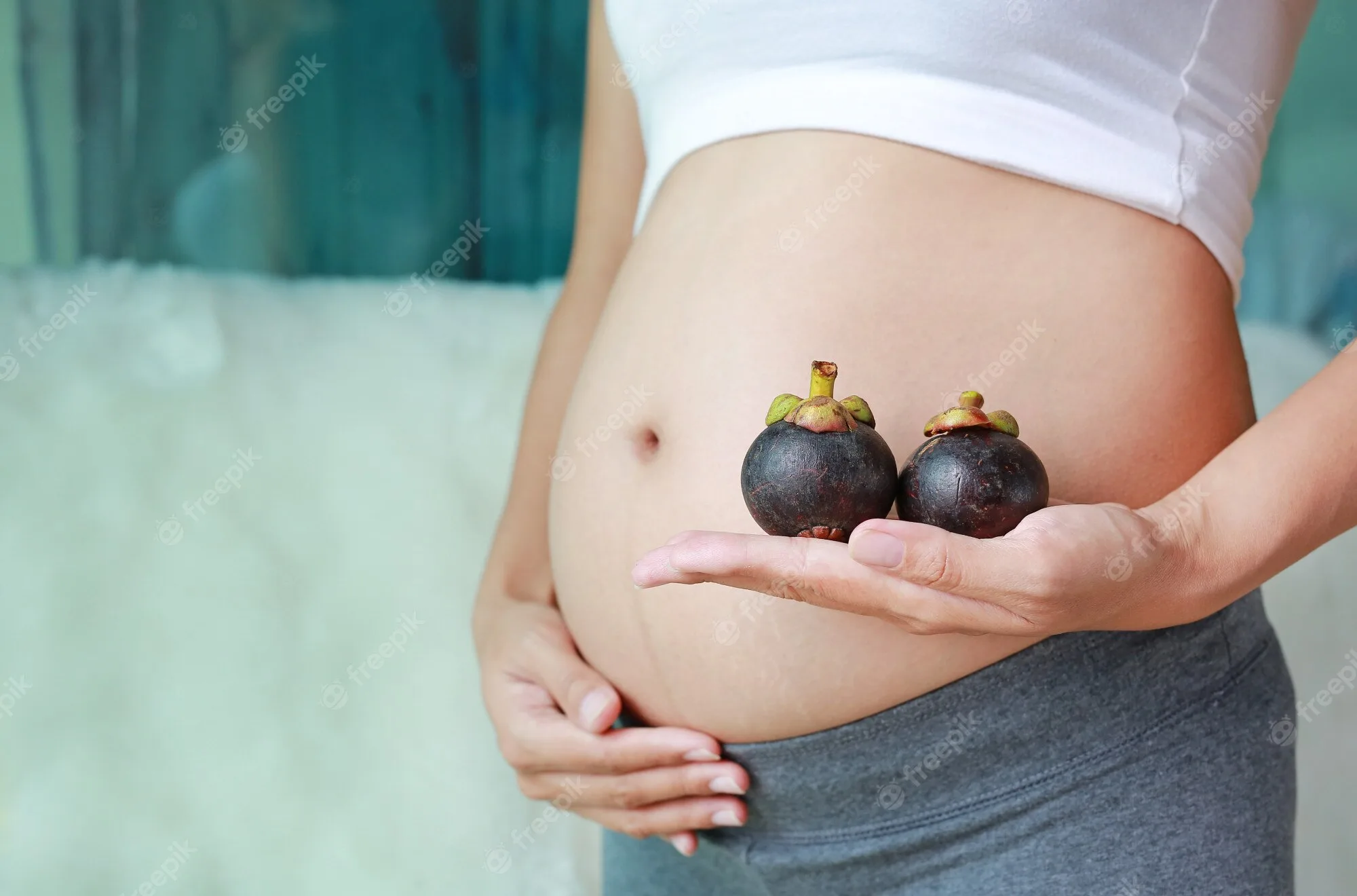 Nurturing Your Bump: The Surprising Benefits of Mangosteen During Pregnancy