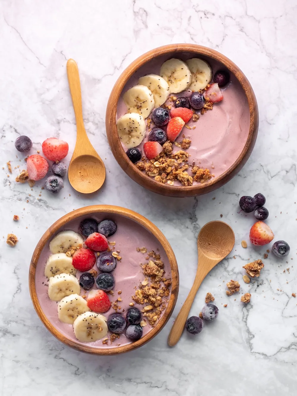 Start Your Day Right with a Pineapple Yogurt Smoothie Bowl: A Healthy and Delicious Breakfast Option