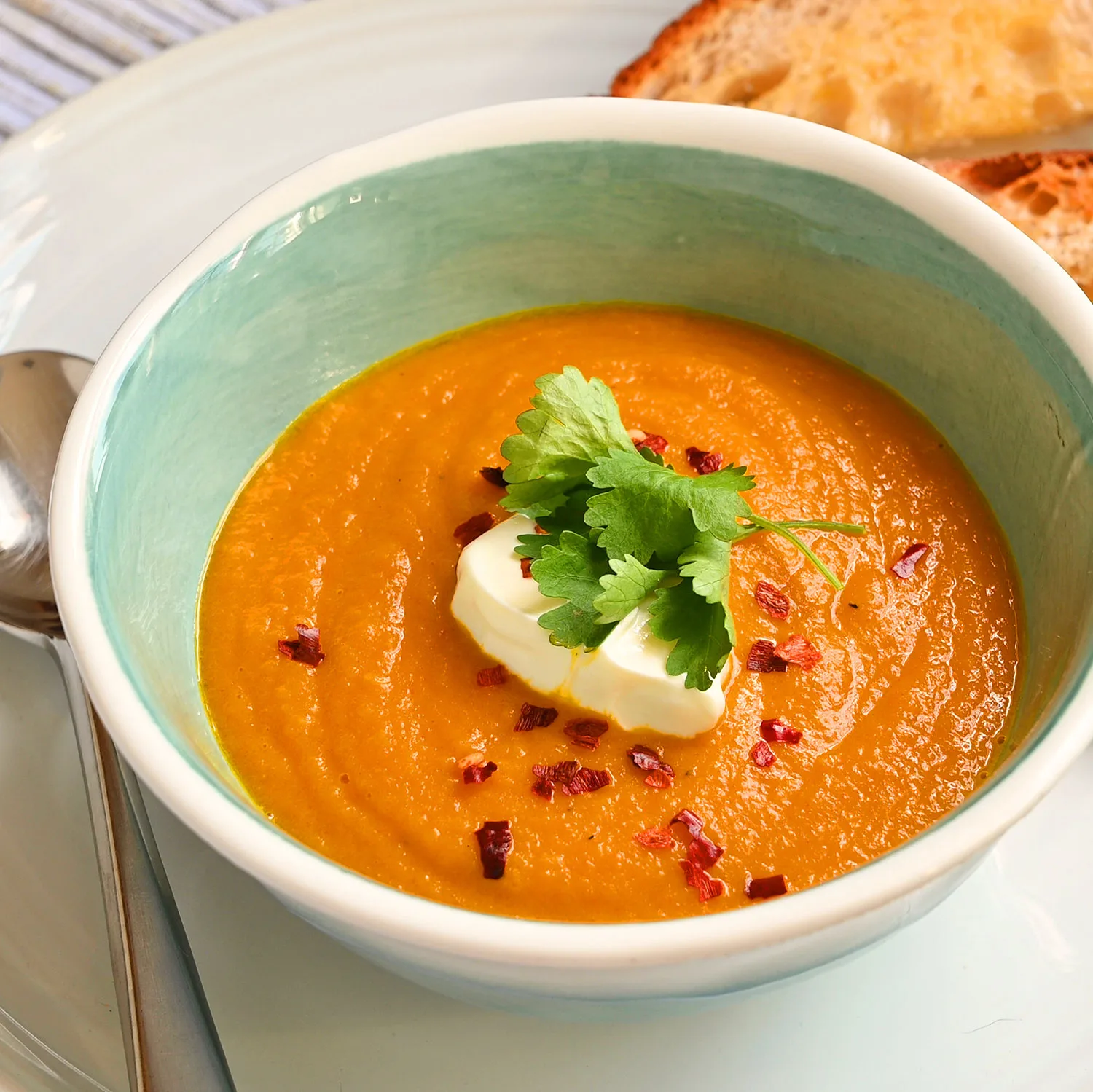 Delicious Coconut Carrot Soup Recipe: A Healthy and Flavorful Twist